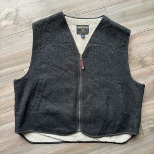 Vintage Woolrich Wool Sherpa Lined Men’s Vest Size 2XL